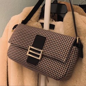 Vintage Checkered Shoulder / Baguette Bag 🖤